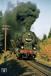95 0010 hat mit P 18003 fast den Bahnhof Ernstthal erreicht. (15.10.1977) <i>Foto: Wolfgang Bügel</i>