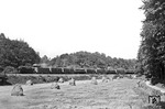 94 1124 vom Bw Ratingen West rollt mit einem beladenen Kalkzug im Angertal bei Steinkothen talwärts. (22.06.1938) <i>Foto: RVM-Filmstelle Berlin (Bellingrodt)</i>