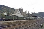 Die Pendelzüge verkehrten von Koblenz Hbf bis Kobern-Gondorf. 116 006 hat mit N 22174 das Etappenziel erreicht. (23.04.1977) <i>Foto: Wolfgang Bügel</i>