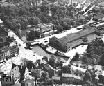 Blick auf den (alten) Braunschweiger Hauptbahnhof, der als Kopfbahnhof bereits Anfang des 19. Jahrhunderts den steigenden Verkehrsansprüchen nicht mehr genügte. Im Südosten der Stadt wurde ein neuer Durchgangsbahnhof gebaut, der am 1. Oktober 1960 eingeweiht wurde.  (1938) <i>Foto: RVM</i>