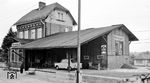 Das Empfangsgebäude von Marlishausen an der Bahnstrecke Arnstadt - Saalfeld. (09.1969) <i>Foto: Erich Preuß</i>
