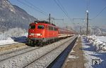 Mit einem Wintersport-Sonderzug fährt 115 459 auf der Inntalbahn durch Schaftenau nahe Kufstein. (14.01.2006) <i>Foto: Stefan Cantoni</i>
