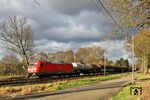 Ein Güterzug war auch unterwegs. Vor drohender Wolkenkulisse fährt 185 361 mit EZ 51283 nach Gremberg. (21.12.2015) <i>Foto: Joachim Bügel</i>