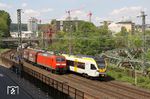 In Wuppertal-Elberfeld begegnet ET 7.01 der Eurobahn als ERB 20076 (Hamm - Venlo) dem EZ 51503 (Gremberg - Hagen-Vorhalle) mit 145 031. (11.05.2016) <i>Foto: Wolfgang Bügel</i>