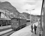 Blick aus dem Zug auf ÖBB 1180.07 (Krauss/SSW, Baujahr 1927) im Bahnhof Imst auf der Arlbergbahn. (03.05.1962) <i>Foto: Joachim Claus</i>