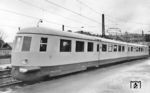 elT 1900 b/a (ab 1941 ET 11 01) in seiner creme/roten Originalfarbgebung auf Werksprobefahrt im Bahnhof Geislingen an der Steige. (1935) <i>Foto: RVM (Werkfoto)</i>