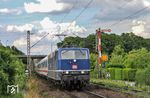 181 201 mit PbZ 2471 auf dem Rückweg von Dortmund nach Frankfurt bei Ratingen West. (22.07.2017) <i>Foto: Joachim Bügel</i>