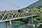 Kittel-Dampftriebwagen CZm 1/2 31 der ehemaligen Uerikon-Bauma-Bahn auf der 254 m langen Rheinbrücke bei Hemishofen der eingleisigen Strecke Etzwilen – Singen. Das Bauwerk stammt aus dem Jahr 1875 und ist als "Denkmal von nationaler Bedeutung" eingestuft, d.h. sie steht unter Denkmalschutz.  (12.05.2018) <i>Foto: Zeno Pillmann</i>