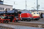 136 Jahre Eisenbahngeschichte haben sich im Bw Nürnberg Hbf versammelt, vom Adler (Bj. 1835) über 01 1066 (Bj. 1939), V 200 002 (Bj. 1954) bis zur 103 172 (Bj. 1971).  (11.07.1985) <i>Foto: Klaus D. Holzborn</i>
