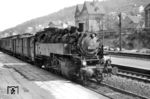 86 779 (Bw Kassel) vor P 1302 nach Kassel im Bahnhof Hannoversch Münden. (03.1958) <i>Foto: Winfried Gronwald</i>