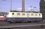 Die türkis-beige Variante der Baureihe E 41 (141 357-4) im Bw Nürnberg Hbf. (09.1993) <i>Foto: Will A. Reed</i>