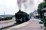 Nach einem einminütigen Aufenthalt geht es für 18 603 vor dem E 766 nach Sigmaringen im Bahnhof Leutkirch weiter. (10.07.1959) <i>Foto: Karl-Ernst Maedel</i>