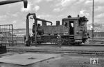 70 088 vom Bw Nördlingen restauriert im Bw Ansbach. Zwei Wochen später wurde die Lok hierhin umstationiert. (22.05.1960) <i>Foto: Hermann Gerdes</i>